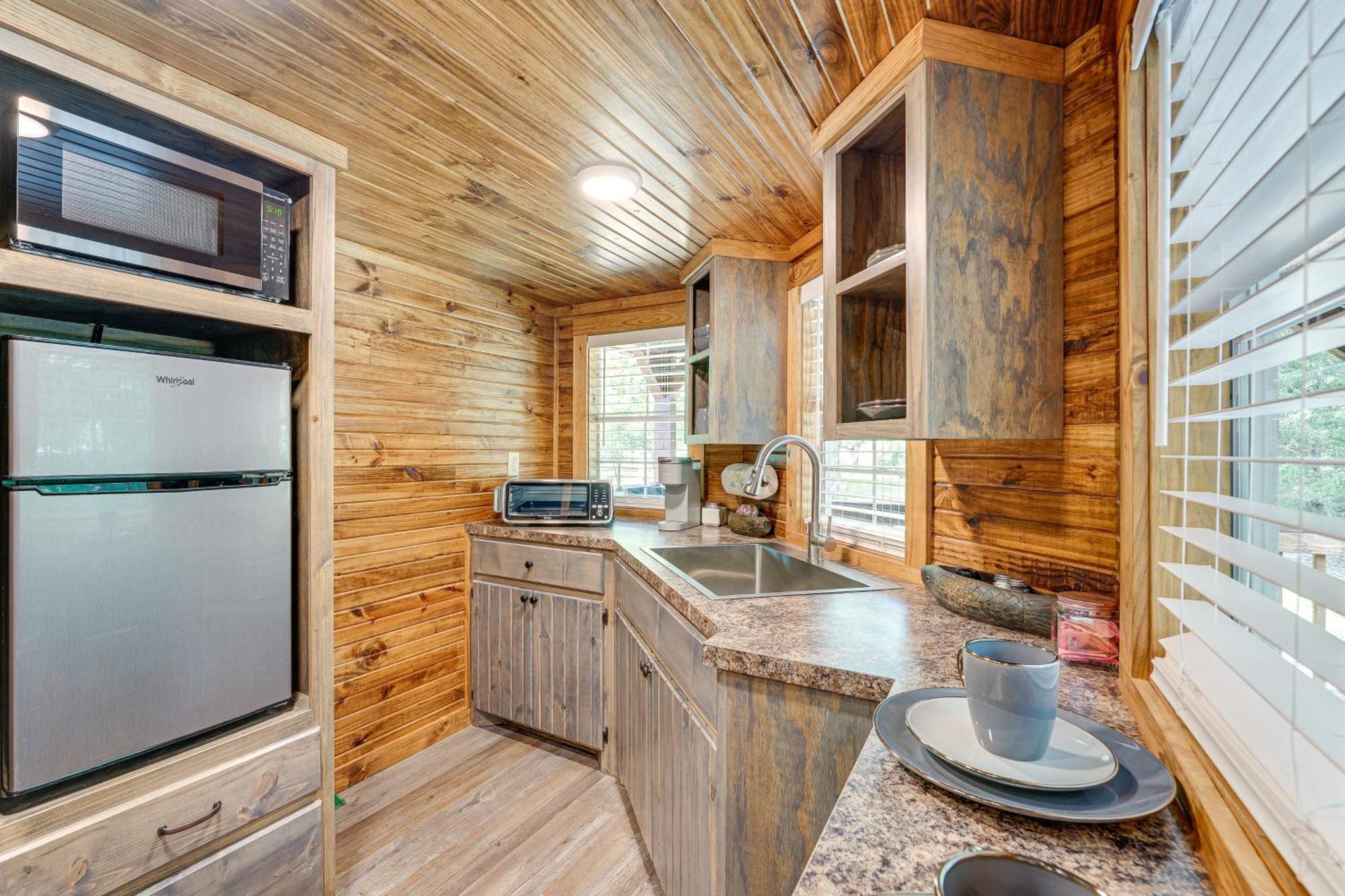 Couples Cabin In Broken Bow About 5 Mi To Downtown! エクステリア 写真